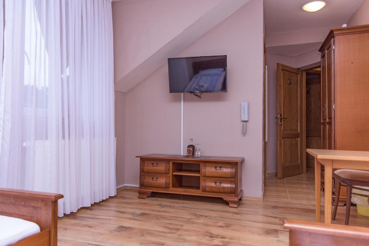 Villa Dijana Gračac Buitenkant foto