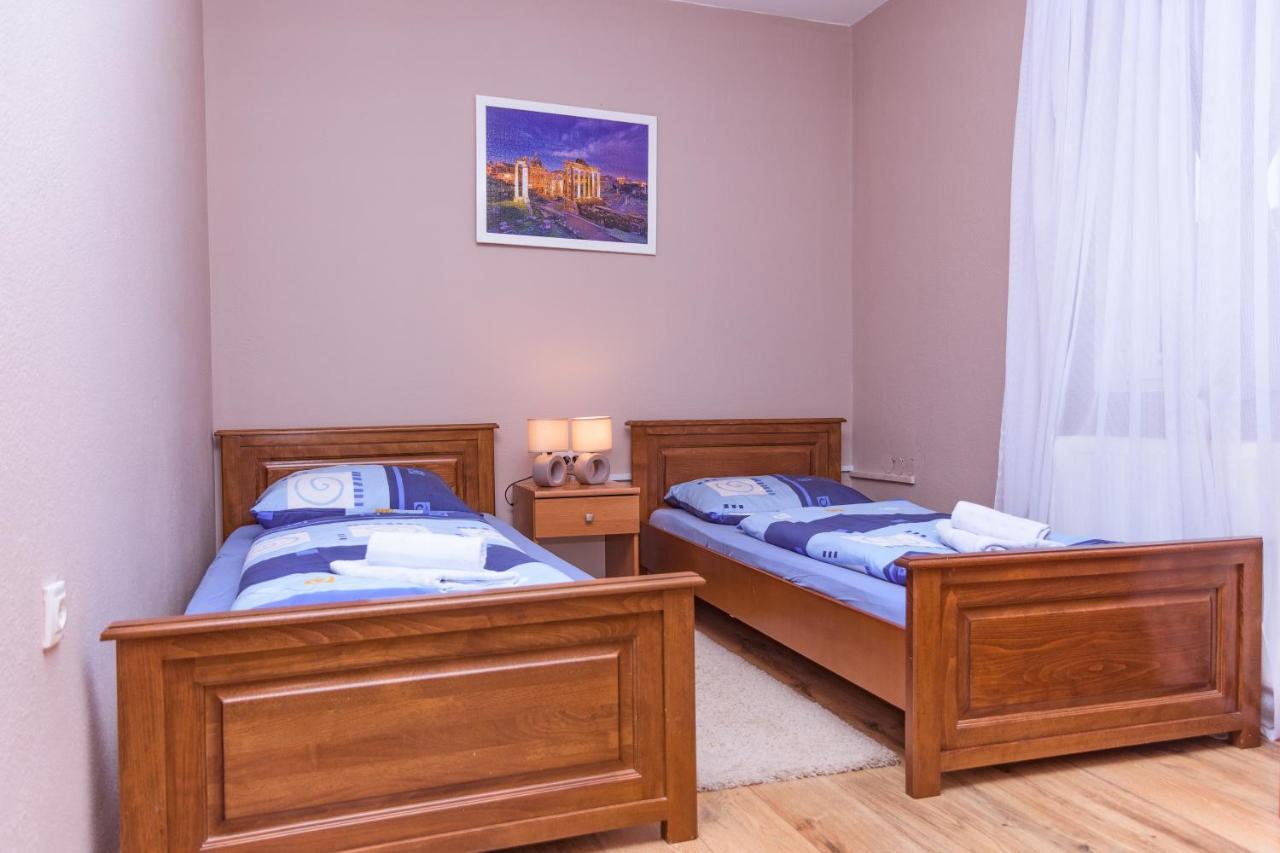 Villa Dijana Gračac Buitenkant foto