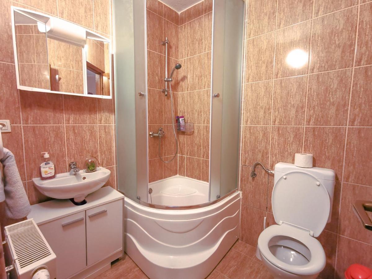 Villa Dijana Gračac Buitenkant foto