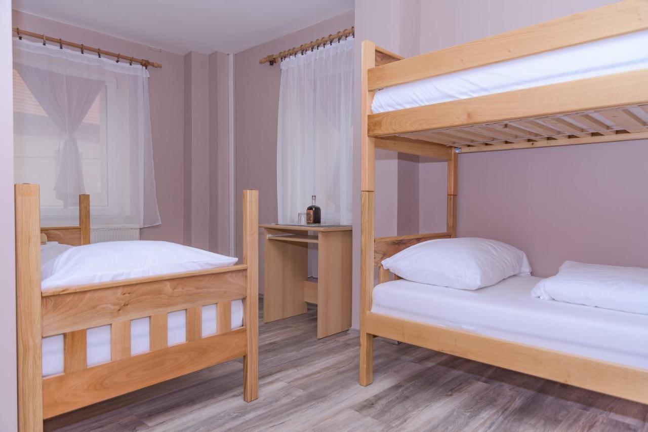 Villa Dijana Gračac Buitenkant foto